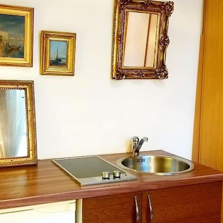 Small Luxurious Room In The Heart Of Saint Germain Paryż Zewnętrze zdjęcie