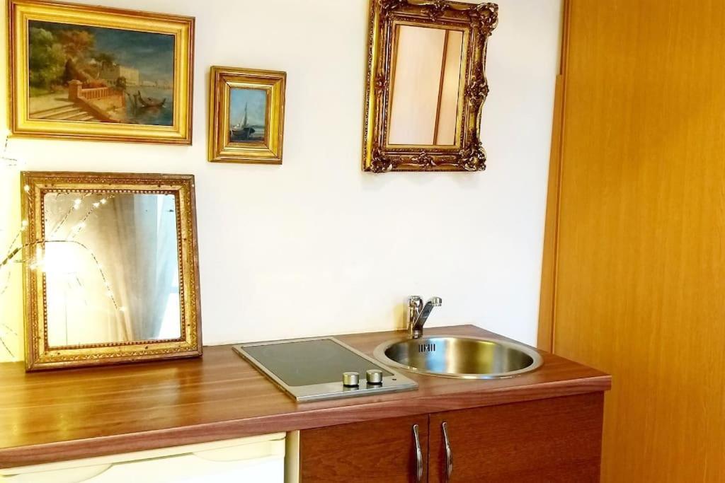 Small Luxurious Room In The Heart Of Saint Germain Paryż Zewnętrze zdjęcie