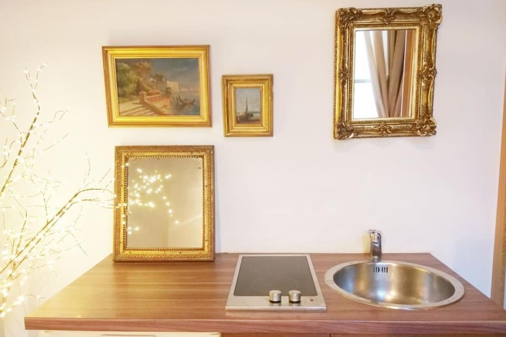 Small Luxurious Room In The Heart Of Saint Germain Paryż Zewnętrze zdjęcie